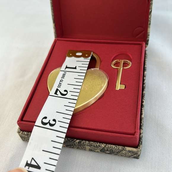 Dior Gold Heart Lock and Key Set NEW In Box - Picture 7 of 8